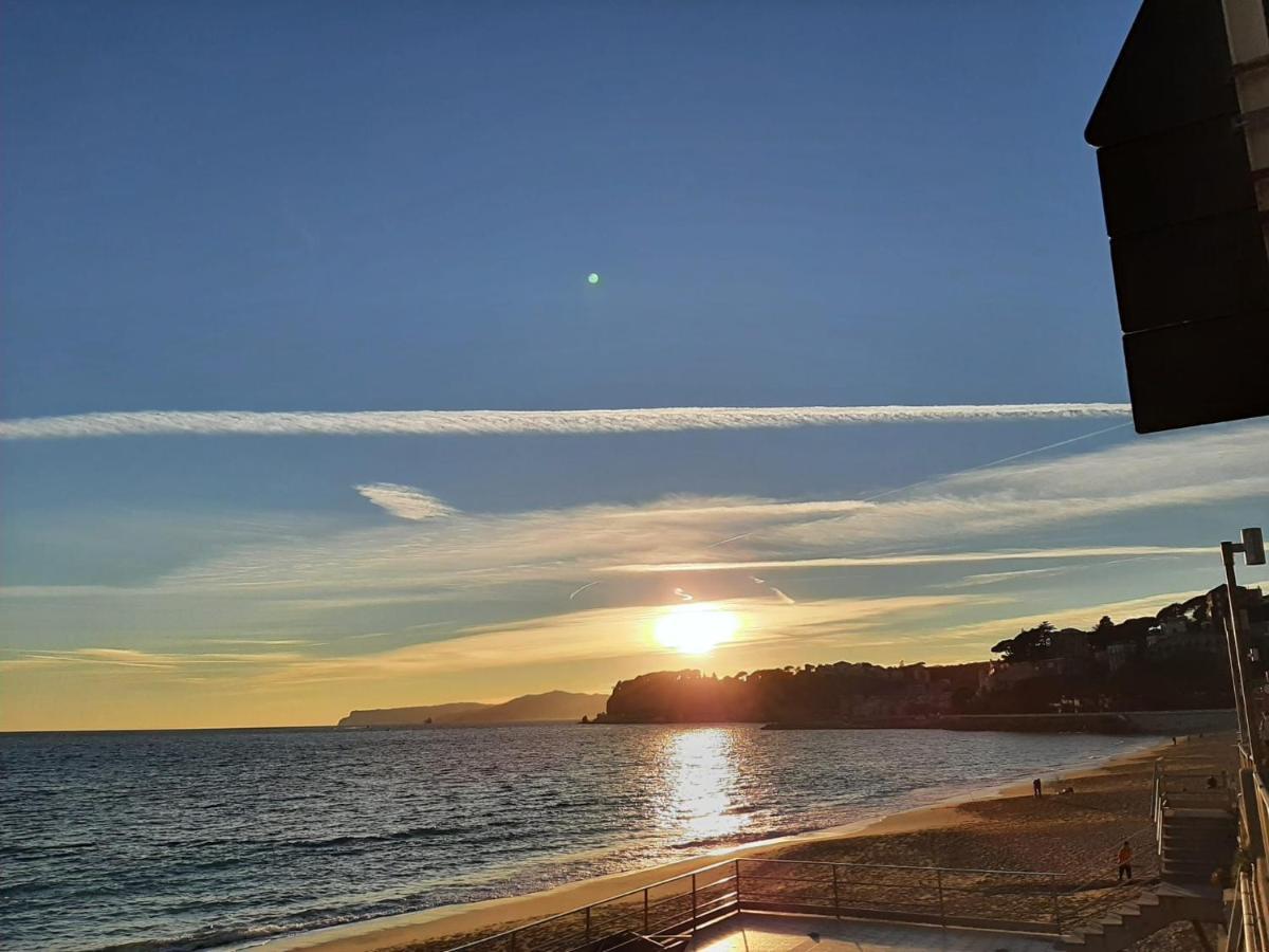 Una Finestra Sul Mare Home 2 Bergeggi Exteriör bild